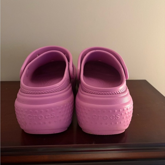Women’s Lavender Platform Crocs - Picture 2 of 4